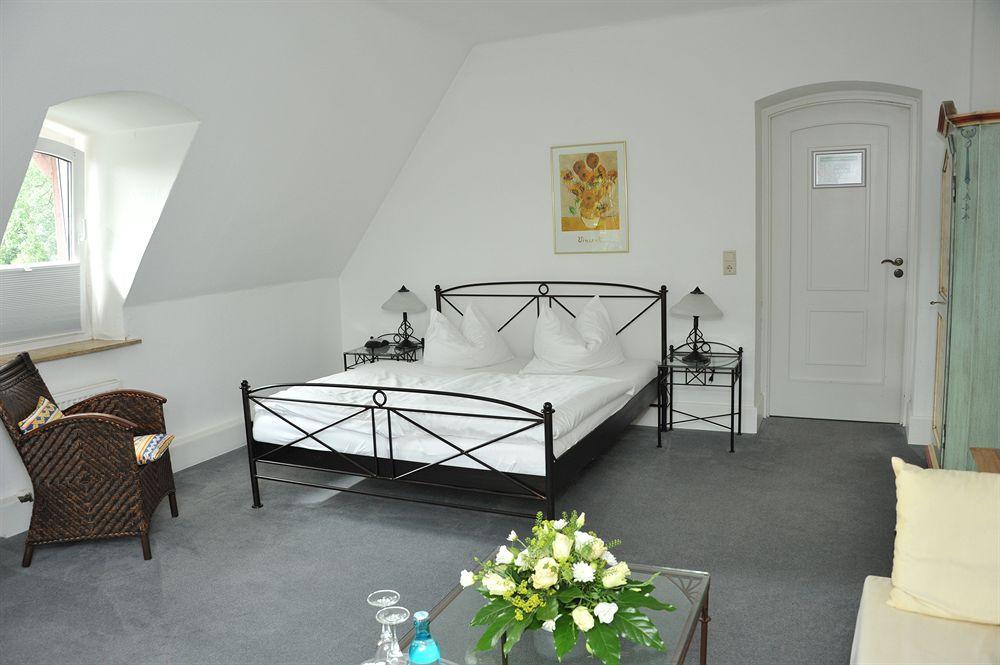 Villa Sophienhoehe Kerpen  Bagian luar foto