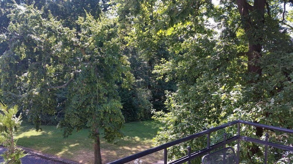 Villa Sophienhoehe Kerpen  Bagian luar foto